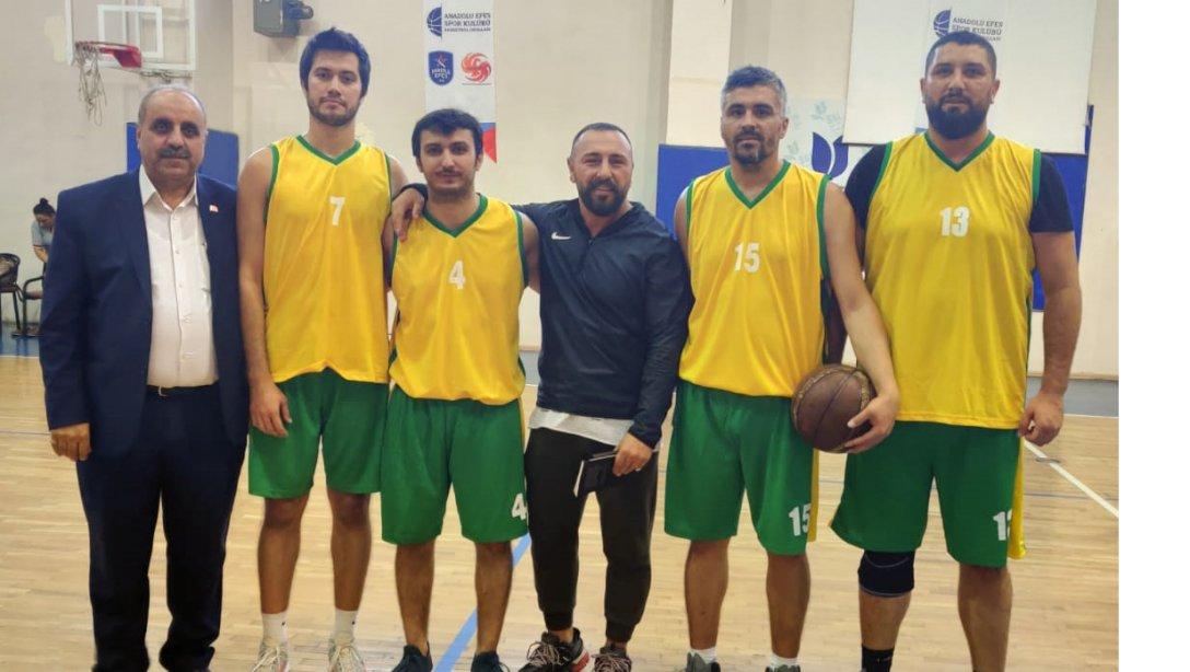 Türkiye Öğretmenler Kupası'nda Esenyurt Finale Çıktı
