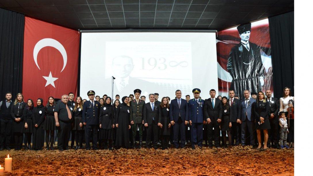 Gazi Mustafa Kemal Atatürk Ebediyete İrtihalinin 81. Yıl Dönümünde Esenyurt'ta Düzenlenen Törenlerle Anıldı