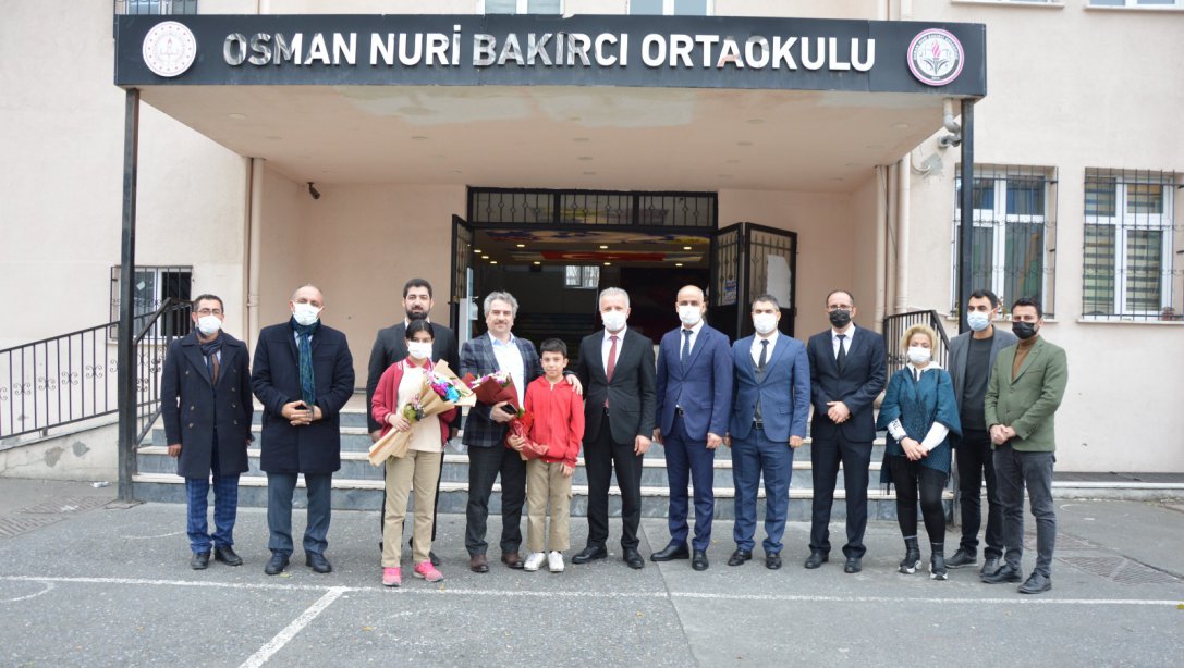 İlçe Kaymakamımız Sayın Dr. Vural KARAGÜL, İlçe Milli Eğitim Müdürümüz Sayın Necati YENER, Osman Nuri Bakırcı Ortaokulunu Ziyaret Etti
