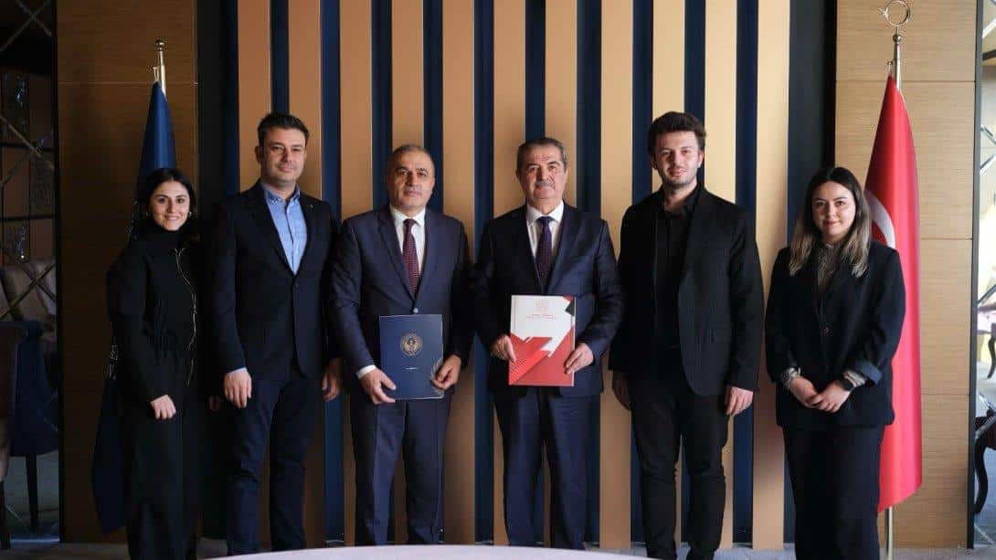 Türkiye Geneli Sağlıkçılar Yarışıyor Bilgi Yarışması Protokolü İmzalandı.