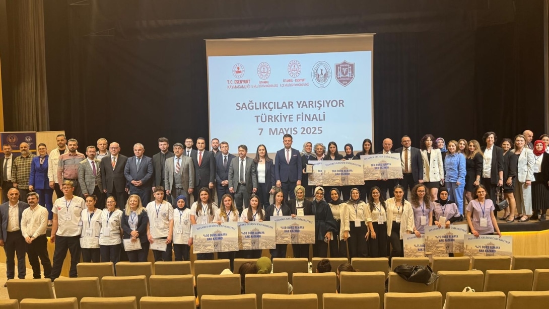 ESENYURT İKİNCİ KEZ TÜRKİYE GENELİ SAĞLIKÇILAR YARIŞIYOR BİLGİ YARIŞMASININ FİNALİNİ GERÇEKLEŞTİRDİ